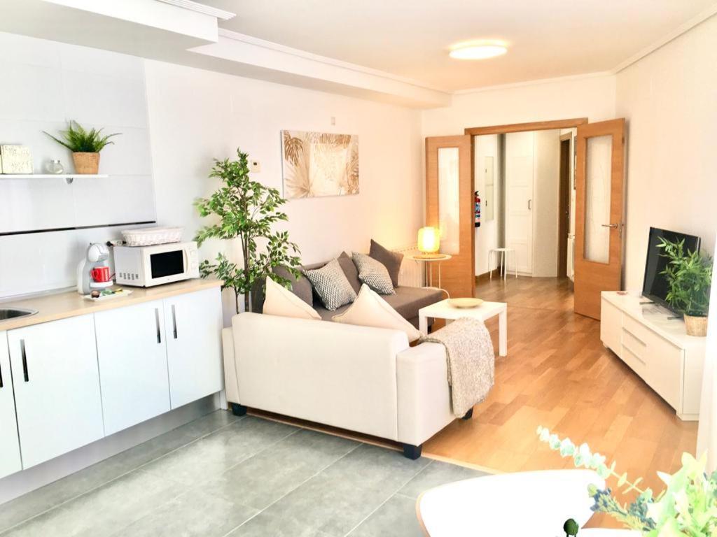 Apartamento 1 Centrico Garaje Wi-Fi Para Trabajar Leilighet Castro Urdiales Eksteriør bilde